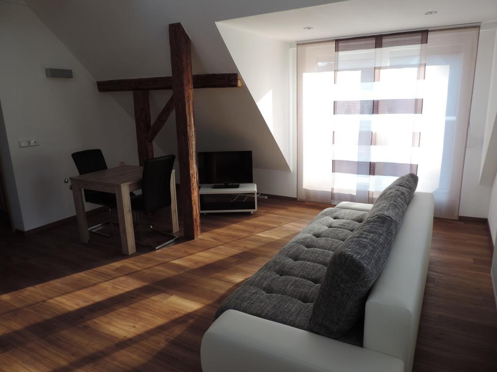 Pension Am Kirchberg Wehringen Bilik gambar