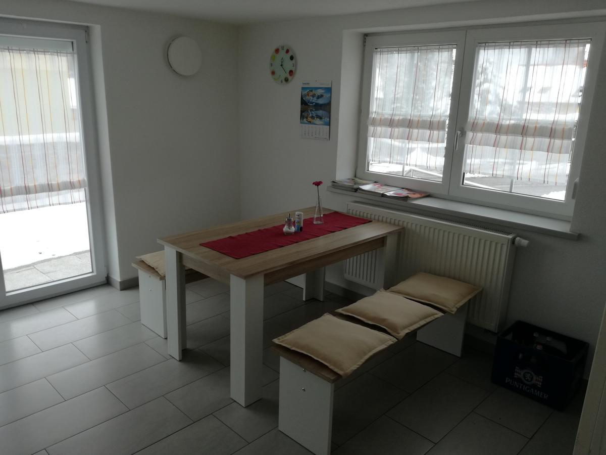 Pension Am Kirchberg Wehringen Luaran gambar